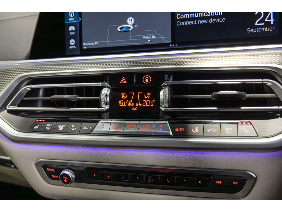 2022 BMW X5 xDrive45e M Sport €57,950