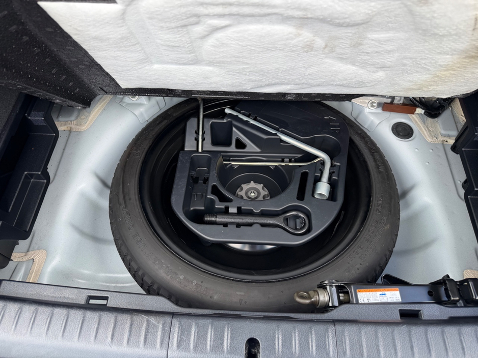 2014 Lexus CT 200 h - image 18