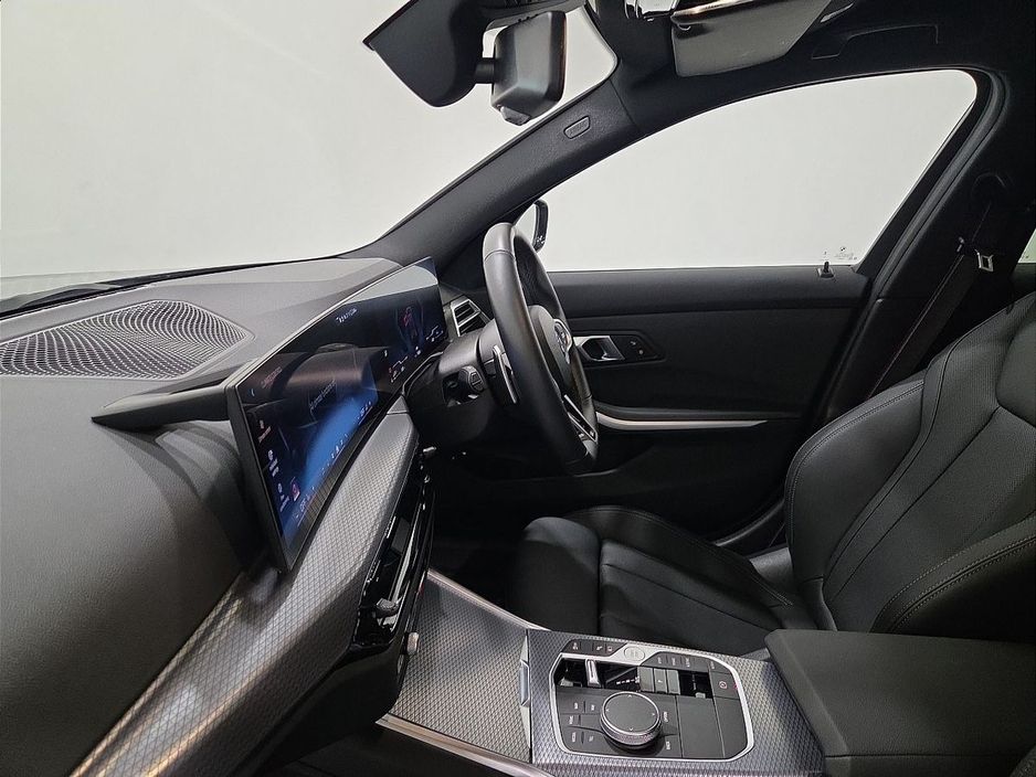 2025 BMW 3 Series 330 E M Sport Auto 330 e M Sport 330 e 292 12kWh PHEV 113BHP /83kw Step Auto Start/Stop