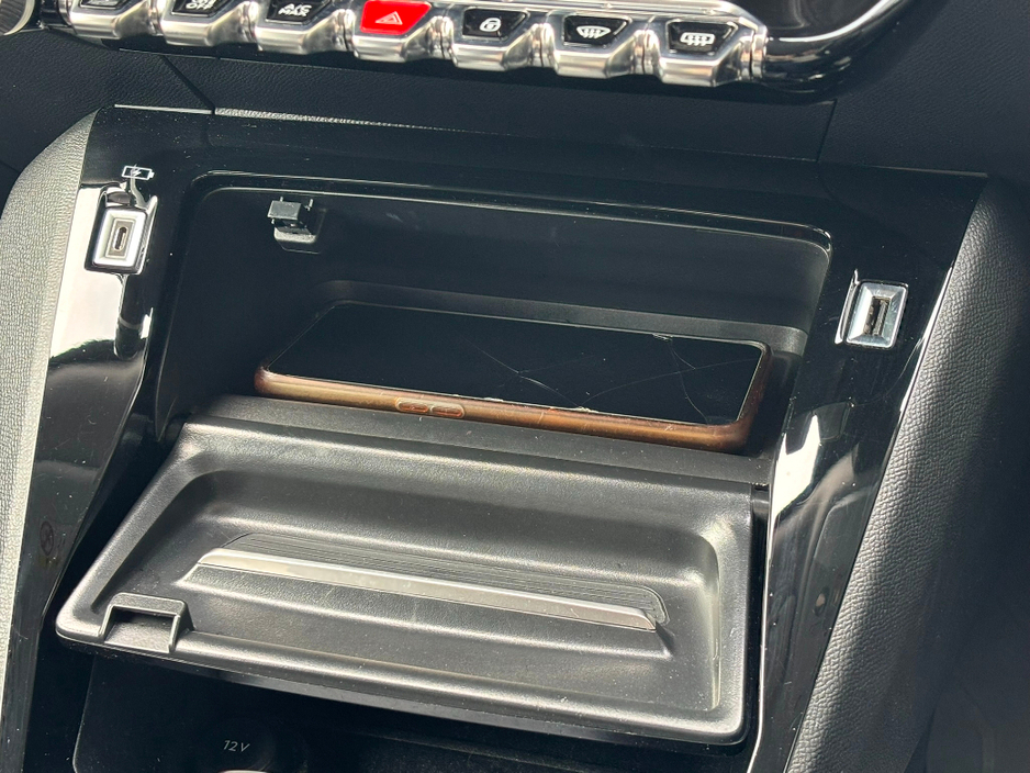 2021 Peugeot 2008 - image 30