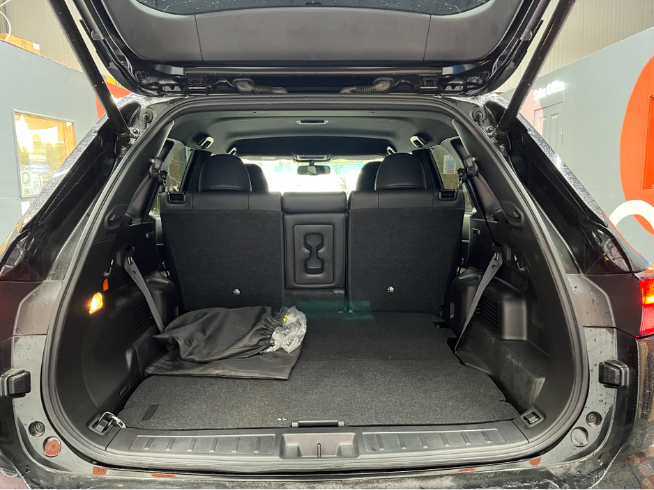 2024 Mitsubishi Outlander - image 6