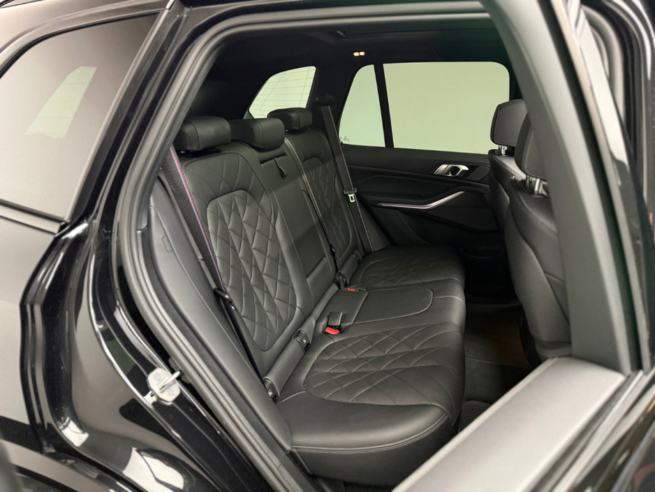 2023 BMW X5 - image 13