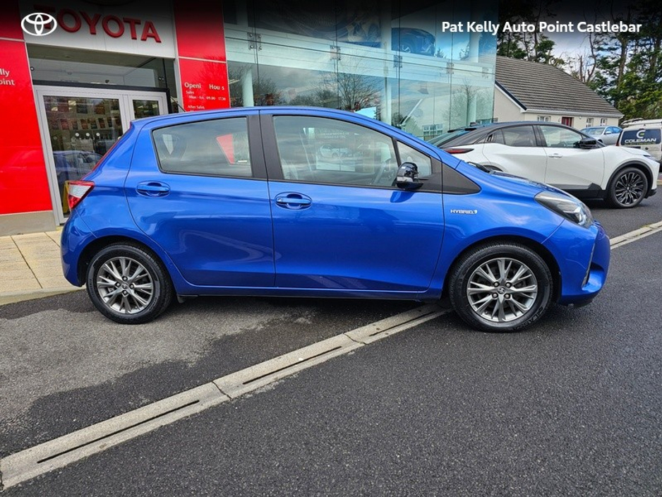 2019 Toyota Yaris - image 3