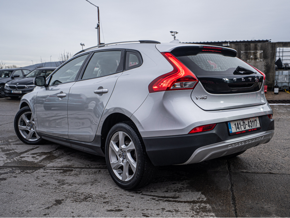 2014 Volvo V40 2014 Volvo V40 Cross Country Auto/New NCT/Warranty €10,888
