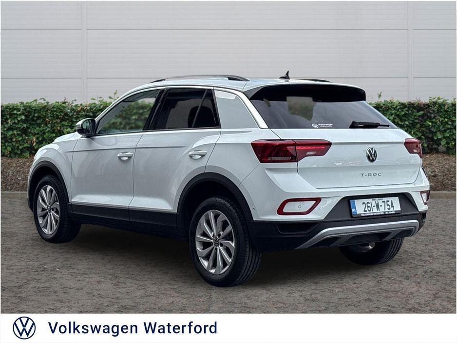 2026 Volkswagen T-Roc - image 3