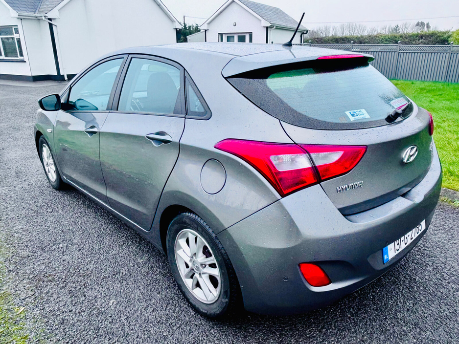 2013 Hyundai i30 - image 7