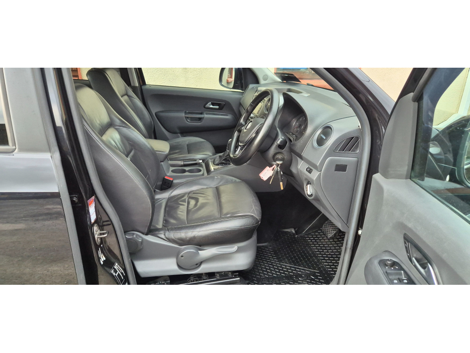 2016 Volkswagen Amarok - image 5