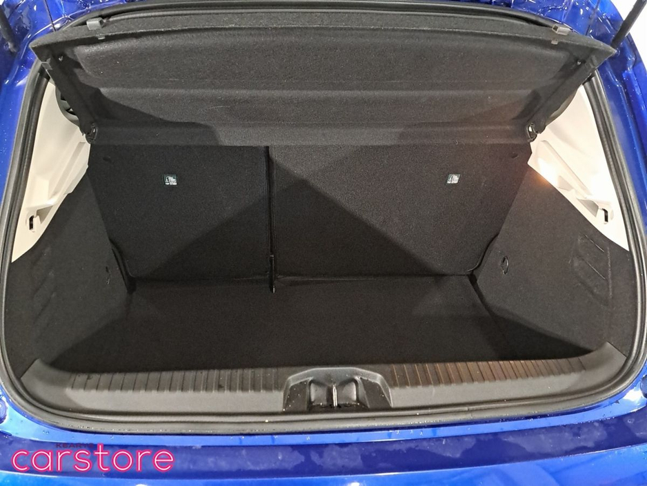 2021 Renault Clio - image 18