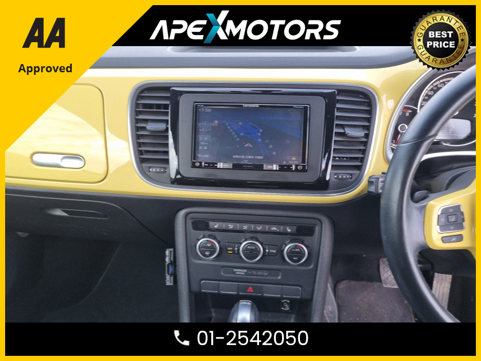 2014 Volkswagen Beetle - image 15