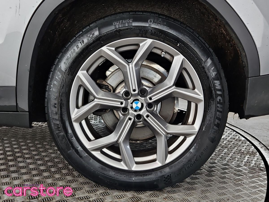 2024 BMW X3 - image 14