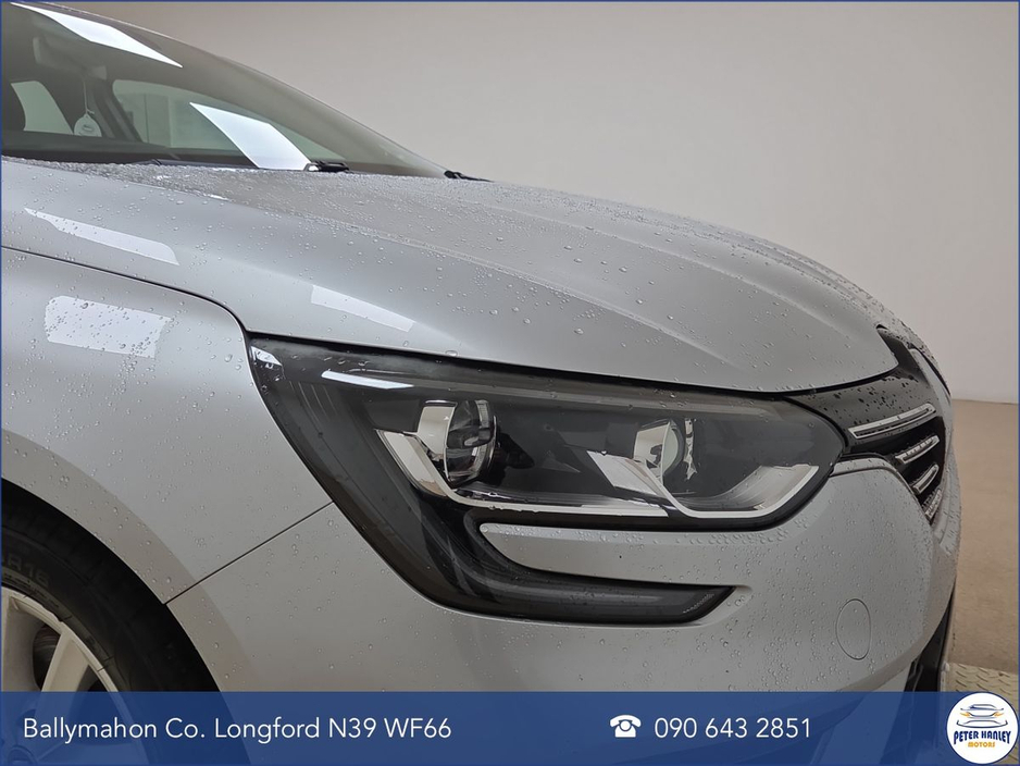 2018 Renault Megane - image 28