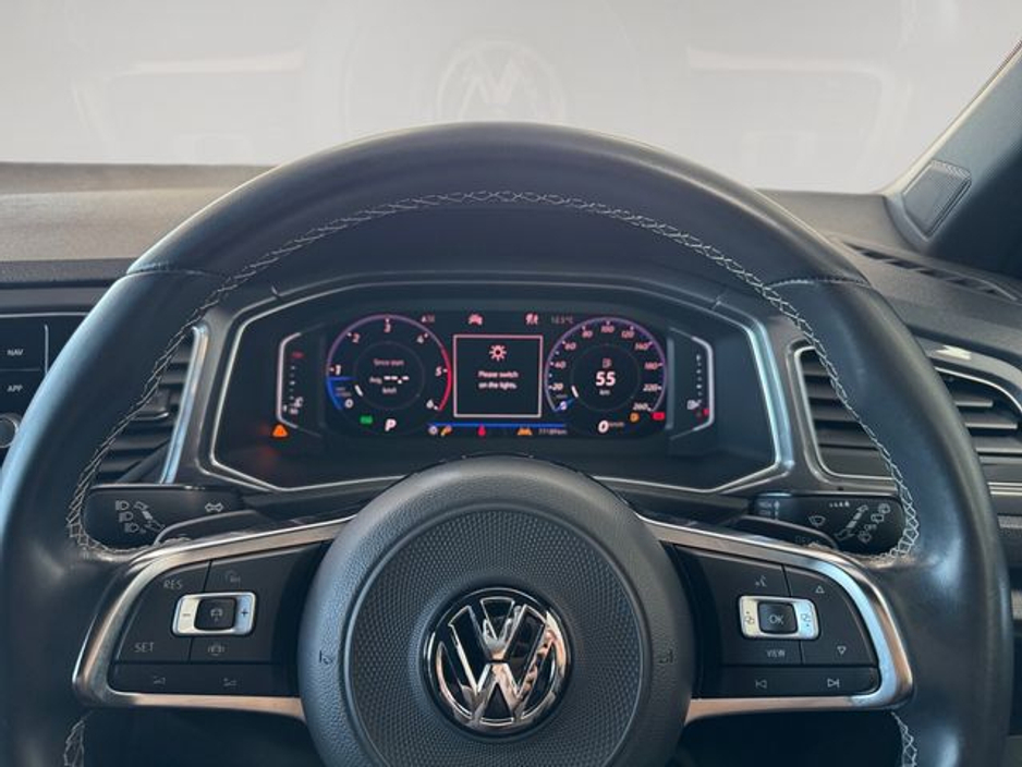 2020 Volkswagen T-Roc - image 13