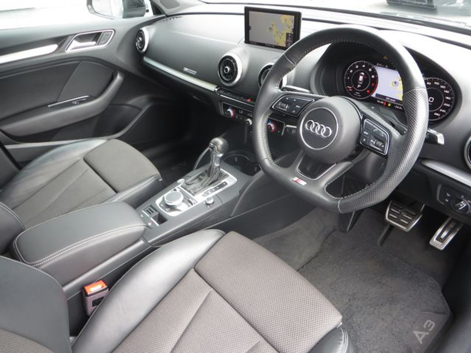 2018 Audi A3 1.4 TFSi S-Line Auto / Low Kilometers / €22,950