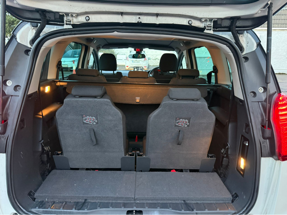 2015 Peugeot 5008 1.6 E-HDI 115 ALLURE EG EGC 5DR AUTO 115BHP €7,995