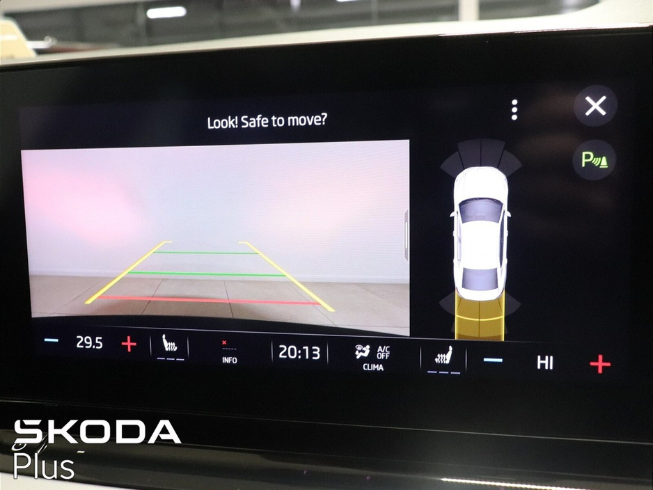 2023 Skoda Octavia - image 16