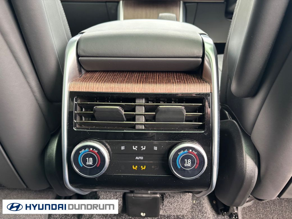 2025 Land Rover Range Rover - image 10