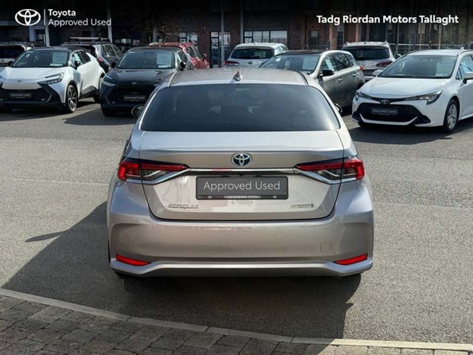 2021 Toyota Corolla - image 4