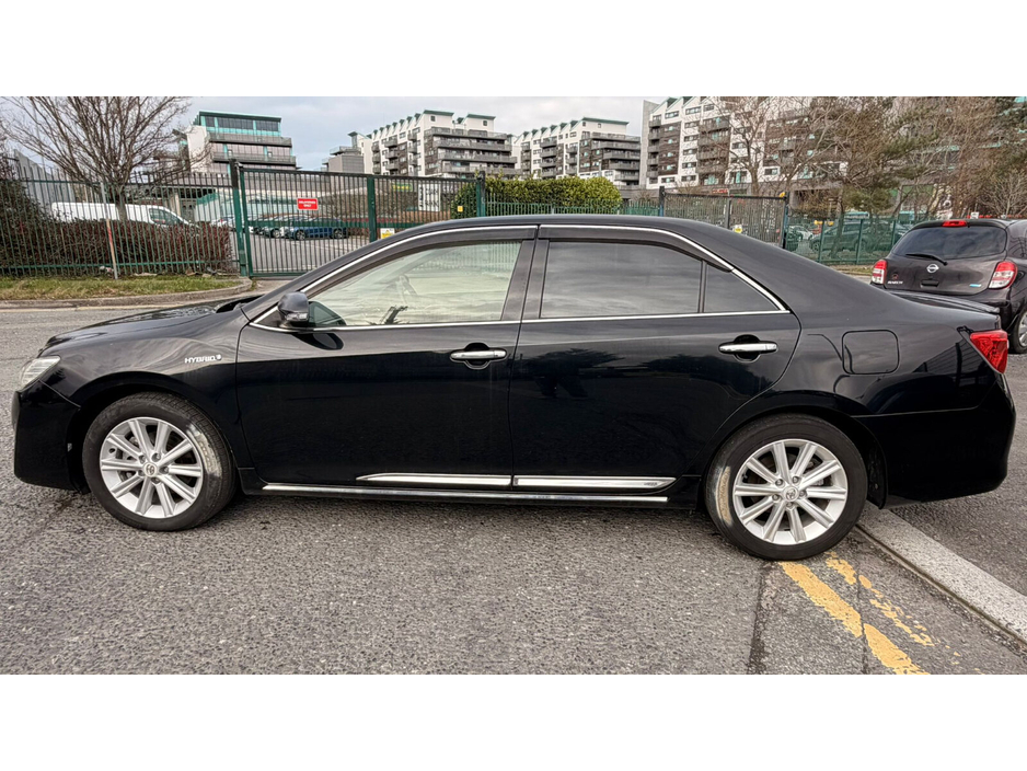 2013 Toyota Camry - image 5