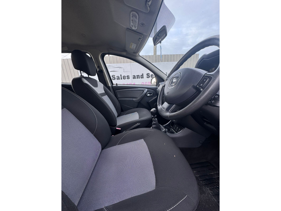 2017 Dacia Duster PRESTIGE 1.5 DCI 110 4X2 4DR €9,400