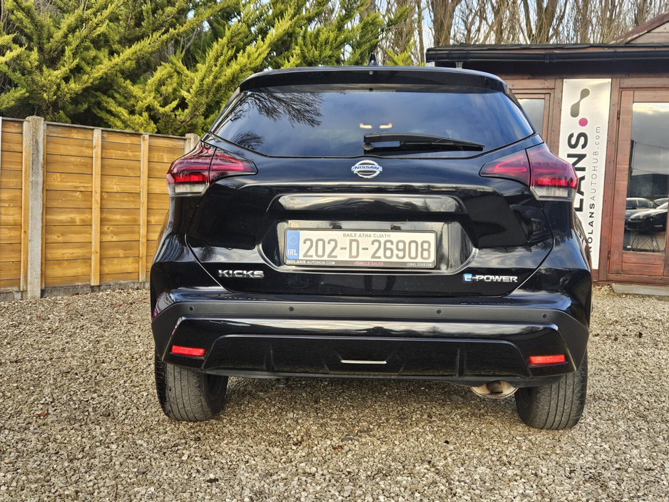 2020 Nissan Juke - image 11