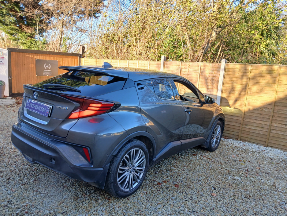 2022 Toyota C-HR HYBRID SOL 4DR AUTO €21,950