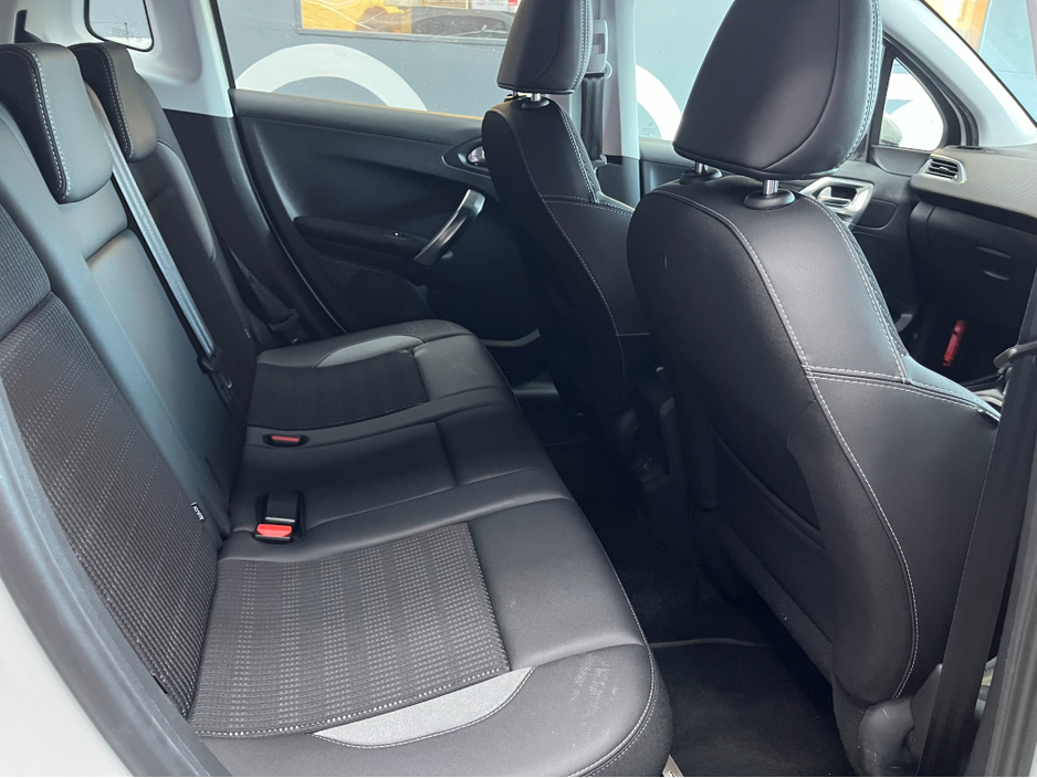 2017 Peugeot 2008 €12950! 2017 PEUGEOT 2008 1.2 AUTOMATIC €12,950