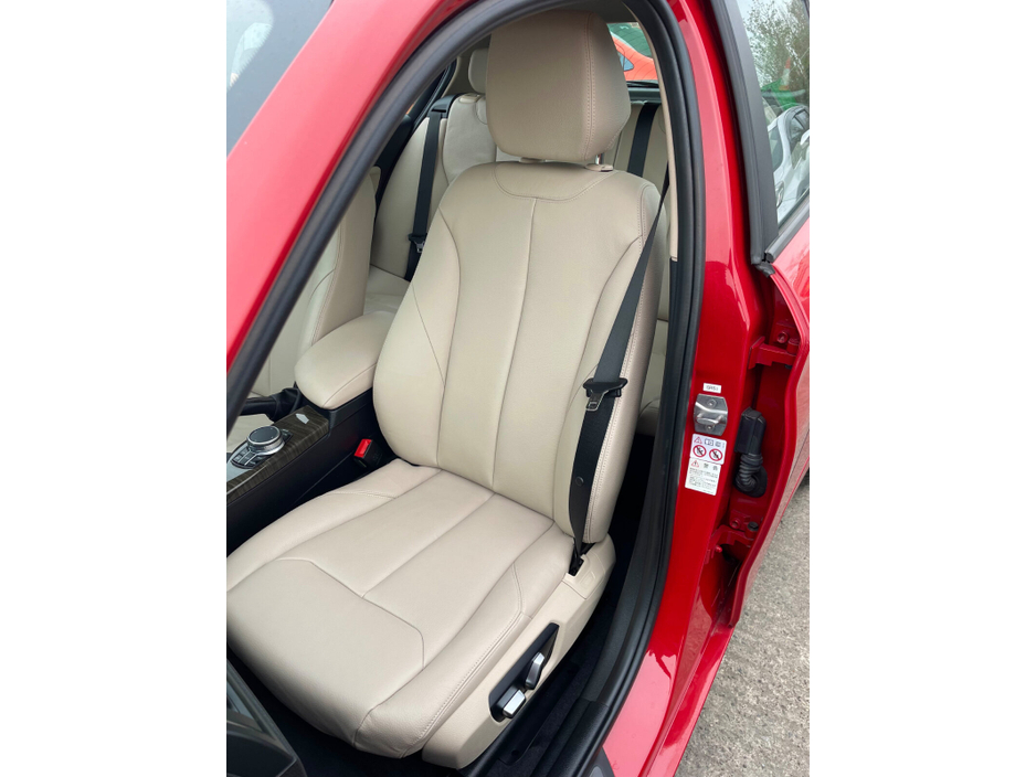 2018 BMW 1 Series - image 15