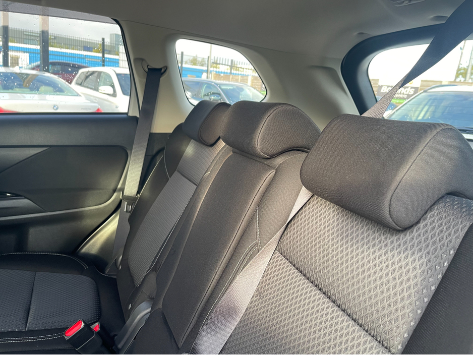 2020 Mitsubishi Outlander HYBRID 2.4 PHEV AUTOMATIC 5DR MODEL  www.bolandscarcentre.ie €22,900