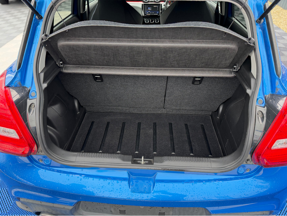 2019 Suzuki Swift - image 30