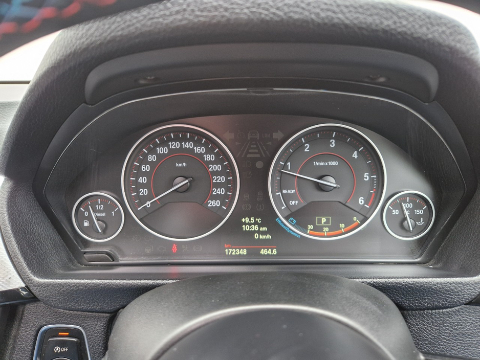 2013 BMW 3 Series - image 34