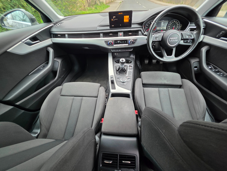 2016 Audi A4 - image 11