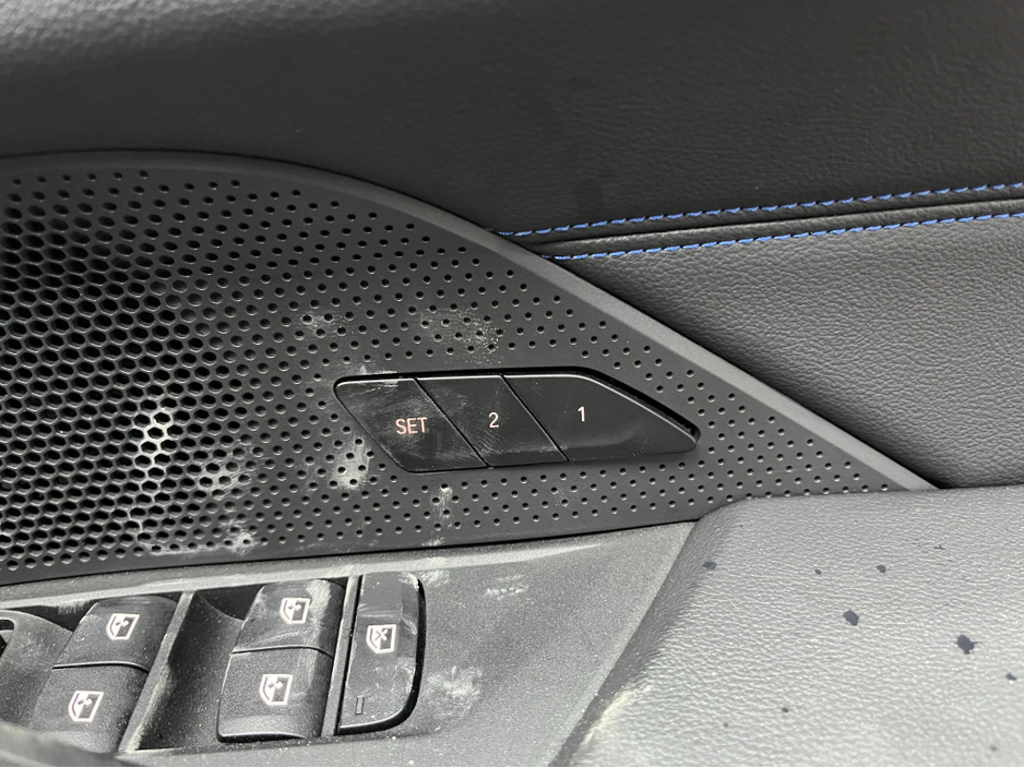 2022 BMW i4 ONLY 20K KMS 2022 BMW I4 40EDRIVE M SPORTS AUTOMATIC / CRUISE CONTROL / 360° PARKING CAMERA / ELECTRIC MEMORY & HEATED SEATS / PADDLE SHIFTERS / BMW APPS AND APPLE CARPLAY €36,950