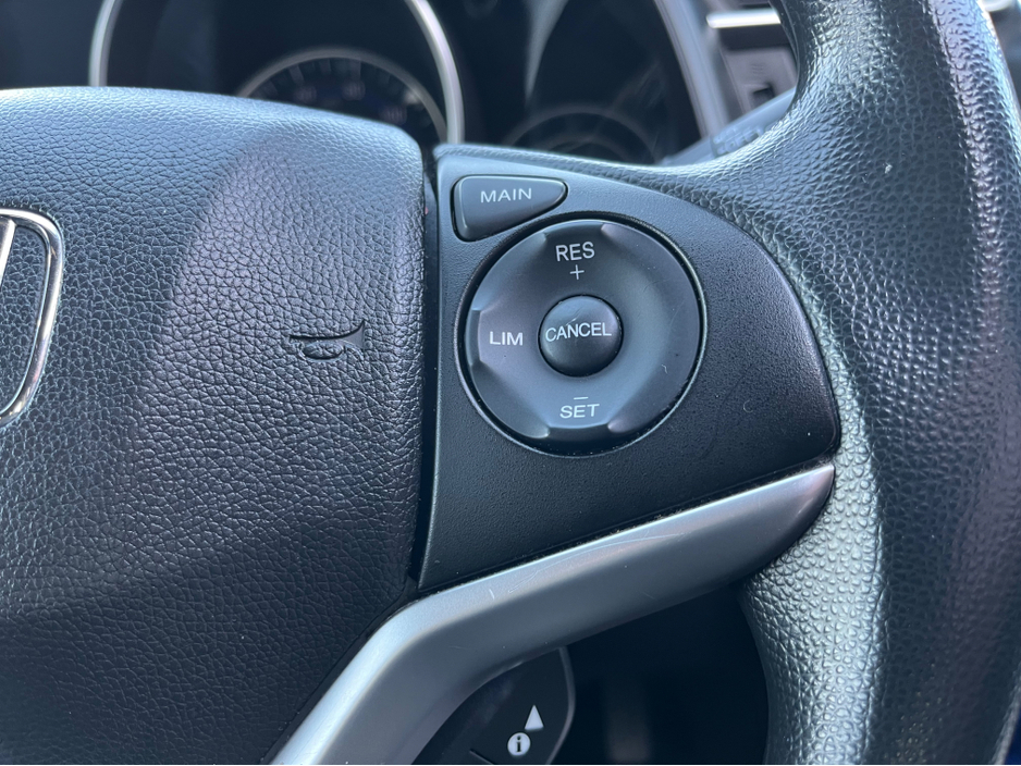 2018 Honda Jazz - image 18