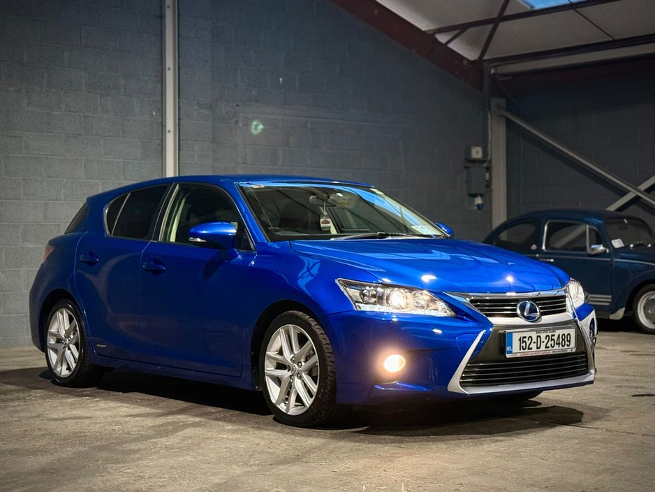 2015 Lexus CT 200 h - image 5