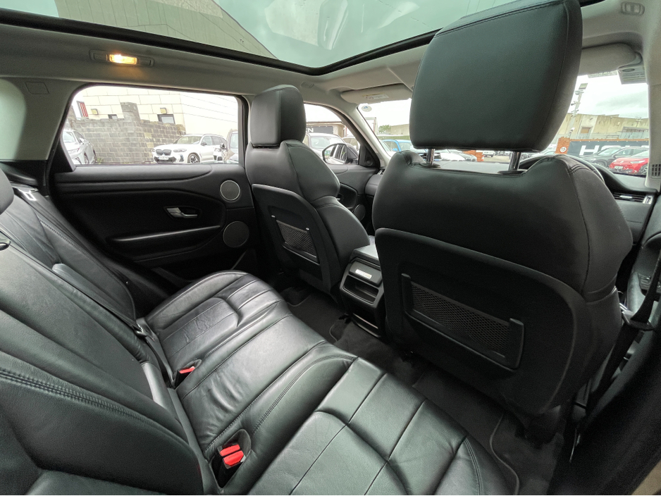 2017 Land Rover Range Rover Evoque - image 21