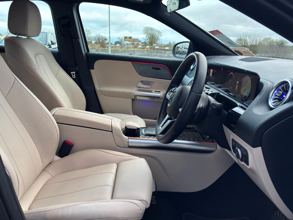 2023 Mercedes-Benz EQA - image 8