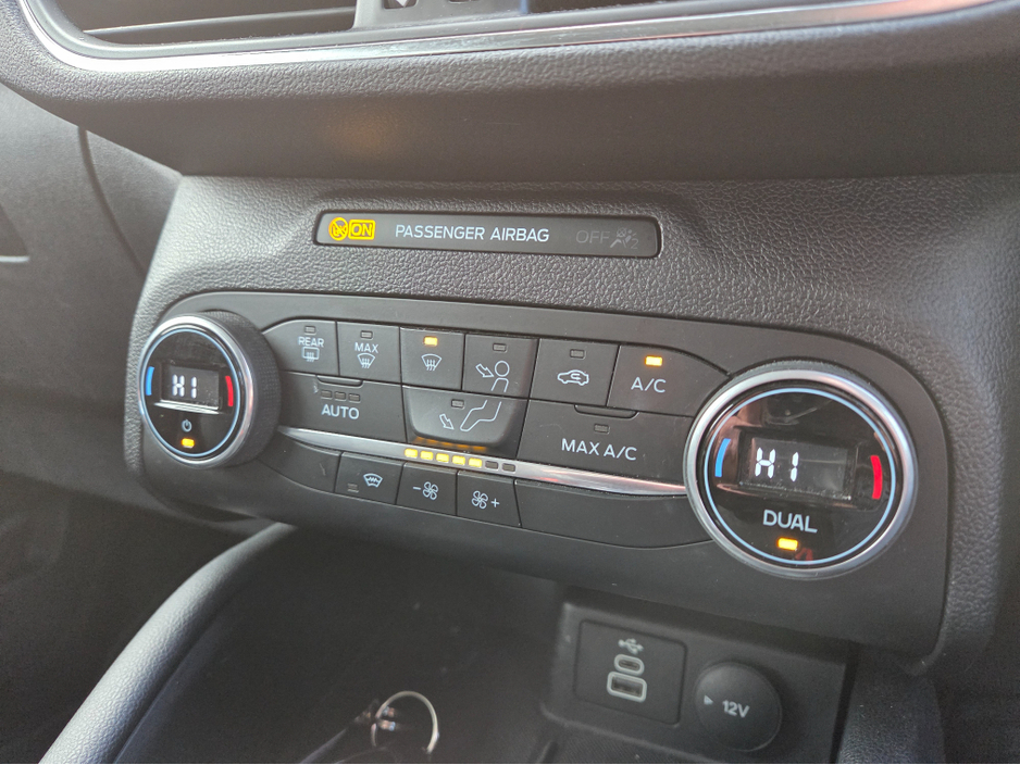 2022 Ford Kuga 2.0 Diesel Titanium model €25,950