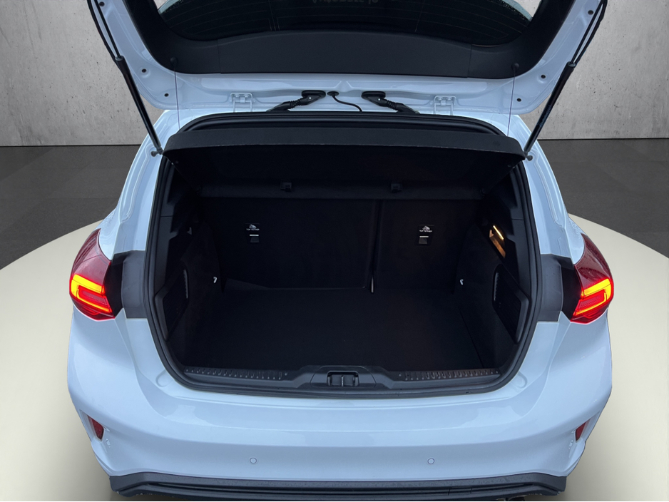 2022 Ford Focus ST-LINE STYLE *Manufacturers Warranty until 30/09/2029 or 100,000 KMS * €23,950