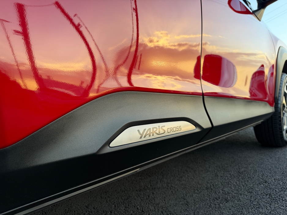 2023 Toyota Yaris Cross - image 12