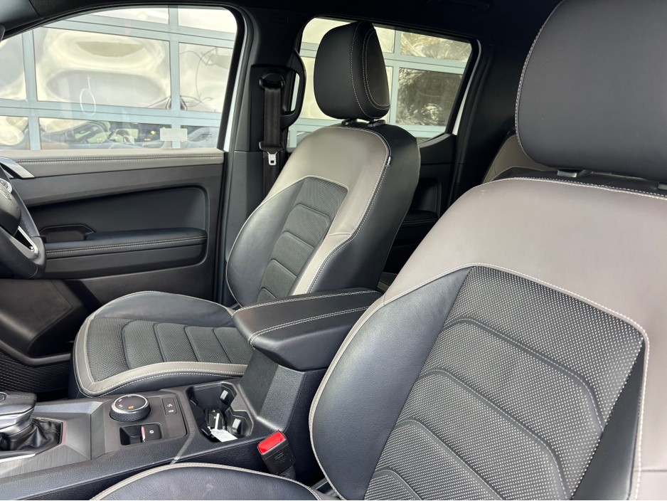 2024 Volkswagen Amarok AVENTURA V6 TDI 4M DC 4MOTION €61,900