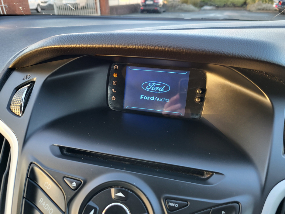 2012 Ford Focus - image 24