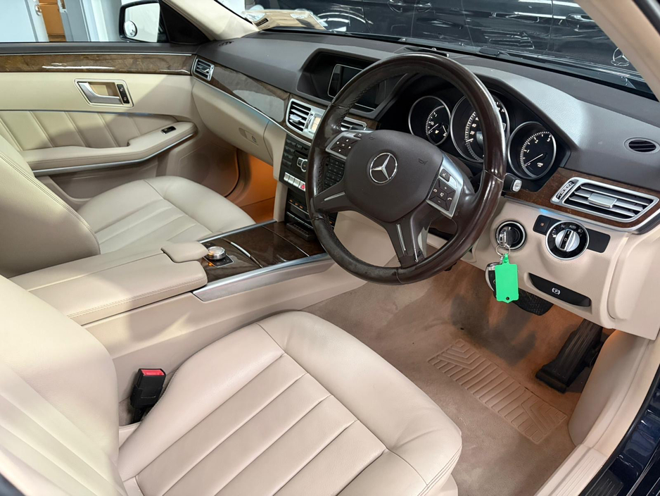 2015 Mercedes-Benz E Class - image 3