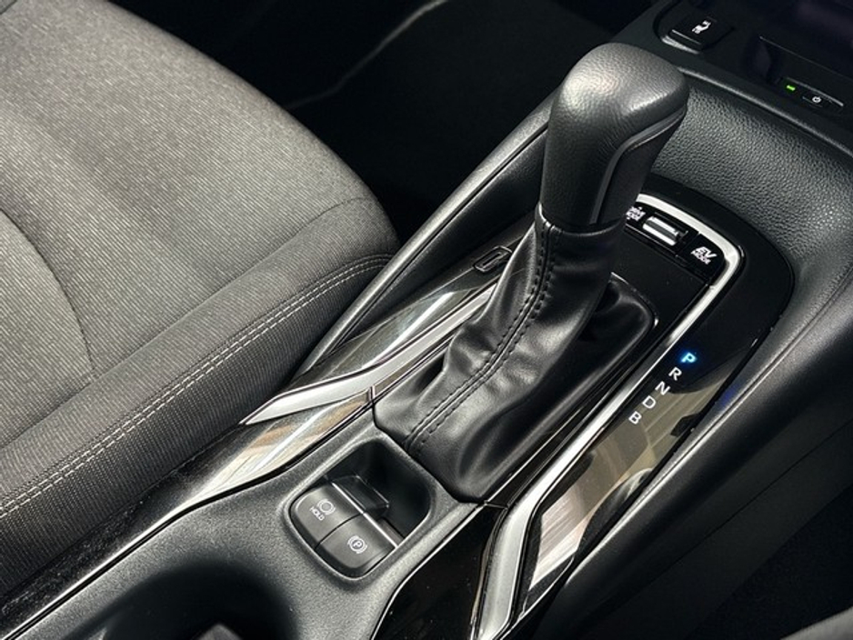 2025 Toyota Corolla - image 14