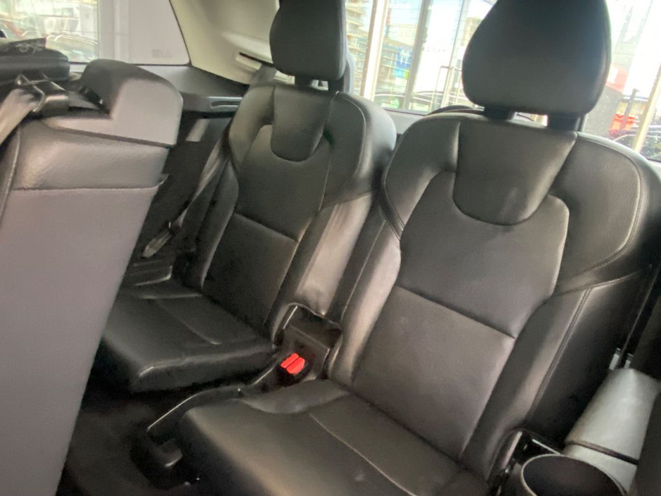 2024 Volvo XC90 - image 17