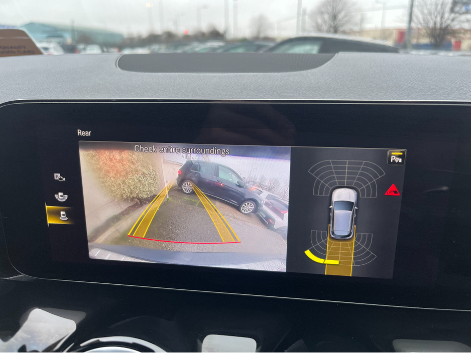 2024 Mercedes-Benz EQA 300 AMG LINE 4MATIC €34,950