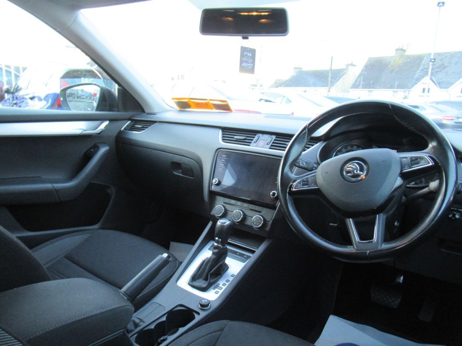 2018 Skoda Octavia - image 2