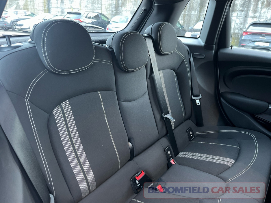 2021 MINI Cooper HIGH SPEC , AUTO // LOW MILEAGE €25,950