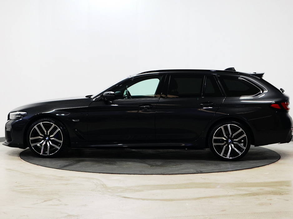 2022 BMW 5 Series *109* M SPORT AUTO €35,800