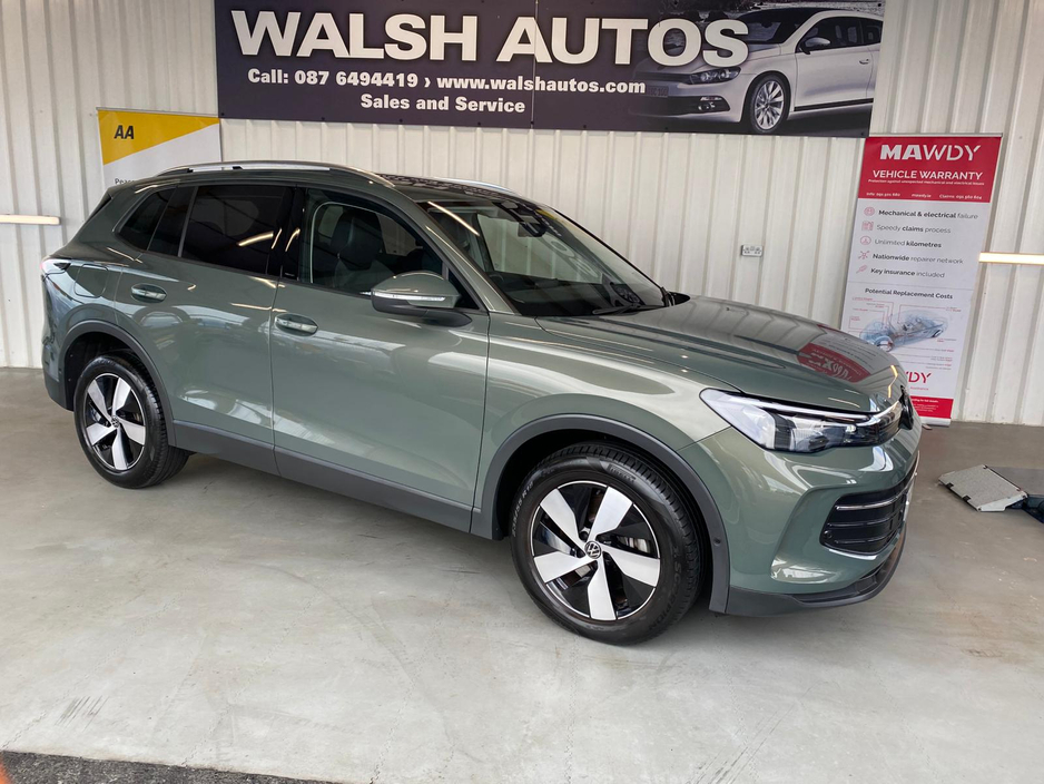 2024 Volkswagen Tiguan - image 6