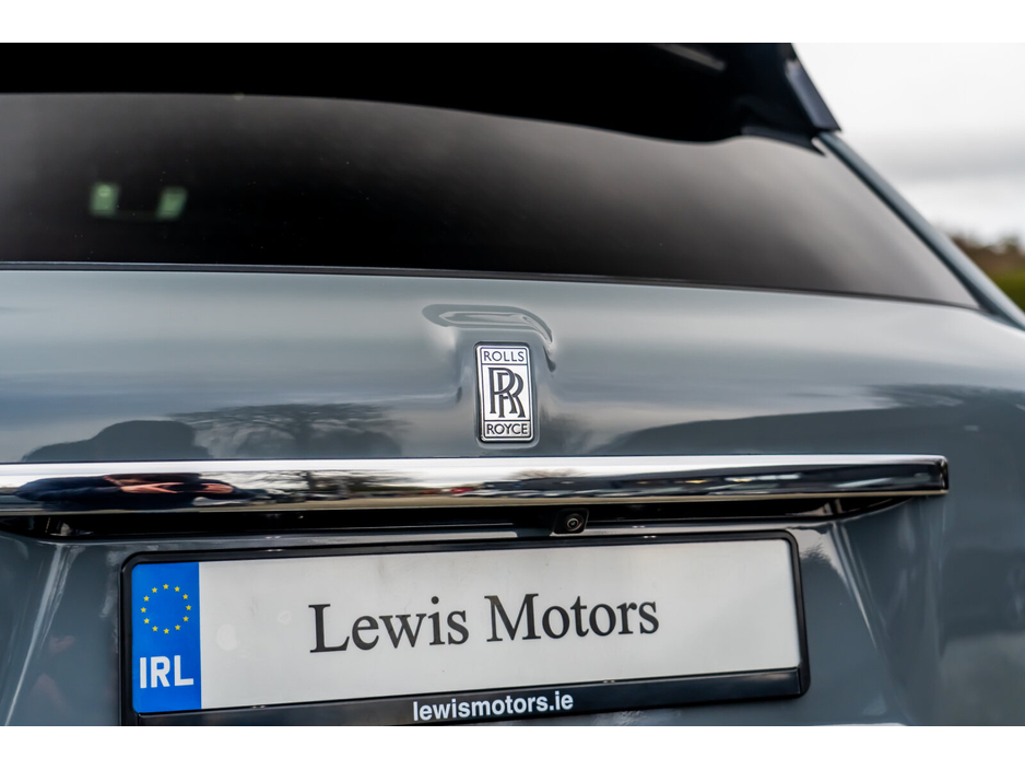 2023 Rolls-Royce Cullinan  €489,950